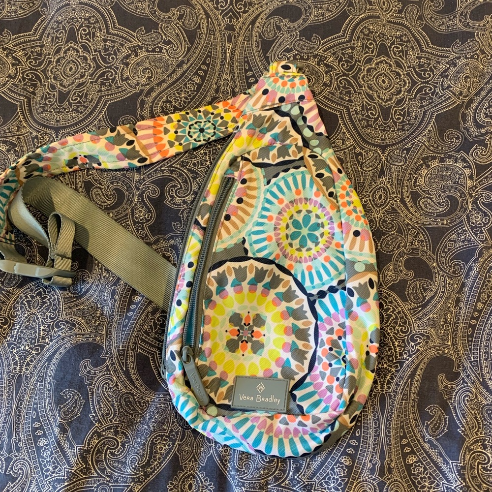 Vera Bradley essential sling backup